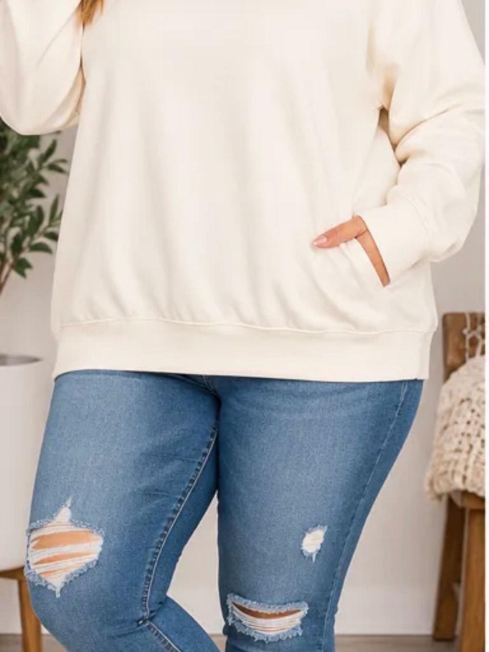 Zenana Basic Fleece Crew Neck Pullover Sweatshirt.